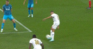 开云在线-【欧冠】过山车！孙兴慜伤退 热刺压哨逆转夺头名